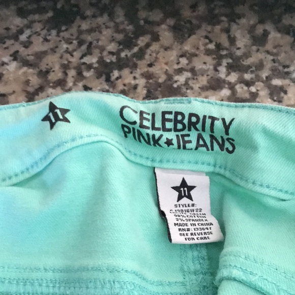 Shorts - Picture 3 of 3